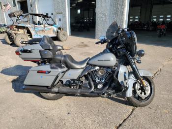  Salvage Harley-Davidson Fl