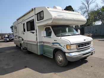  Salvage Winnebago Minniewinn