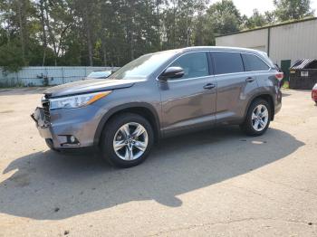  Salvage Toyota Highlander