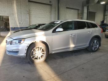  Salvage Volvo V60