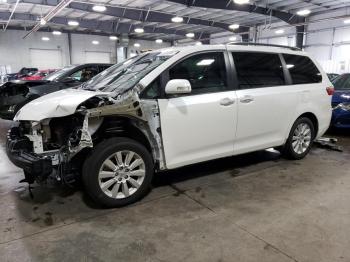  Salvage Toyota Sienna