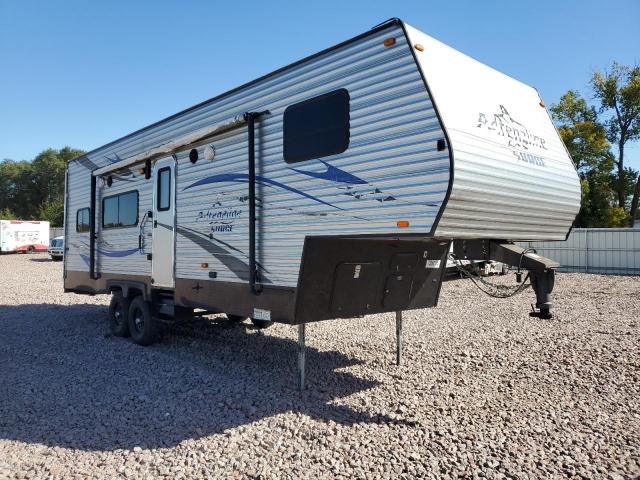  Salvage Coachmen 5th Wheel