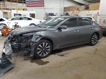  Salvage Nissan Altima