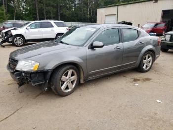  Salvage Dodge Avenger