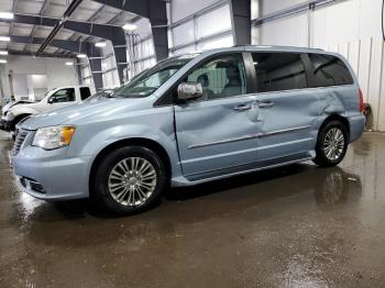  Salvage Chrysler Minivan