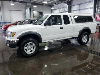  Salvage Toyota Tacoma