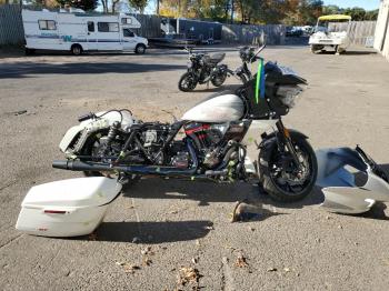  Salvage Harley-Davidson Fltrxstse