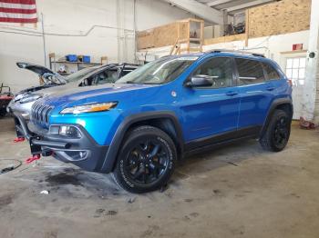  Salvage Jeep Cherokee