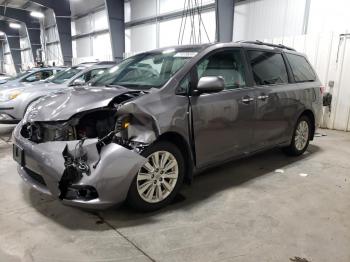  Salvage Toyota Sienna