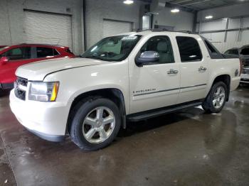  Salvage Chevrolet Avalanche