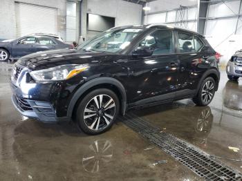  Salvage Nissan Kicks