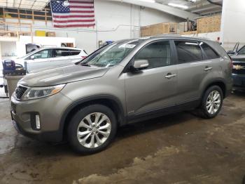  Salvage Kia Sorento