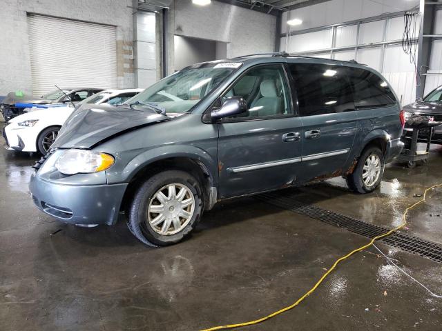  Salvage Chrysler Minivan