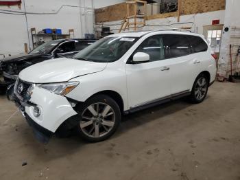  Salvage Nissan Pathfinder