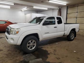  Salvage Toyota Tacoma