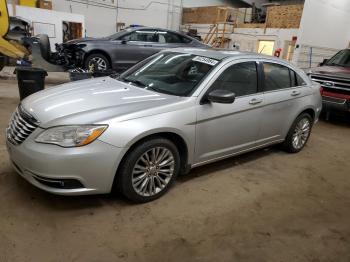  Salvage Chrysler 200