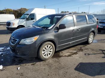  Salvage Volkswagen Routan