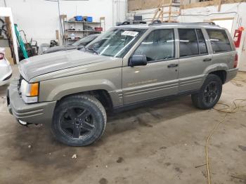  Salvage Jeep Grand Cherokee