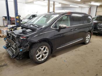  Salvage Chrysler Pacifica