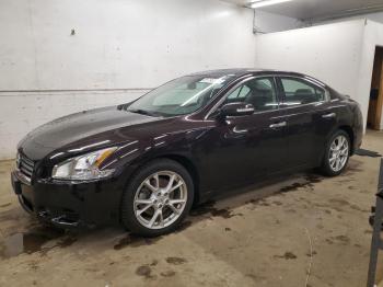  Salvage Nissan Maxima