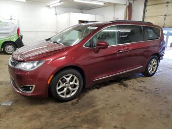  Salvage Chrysler Pacifica