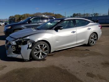  Salvage Nissan Maxima