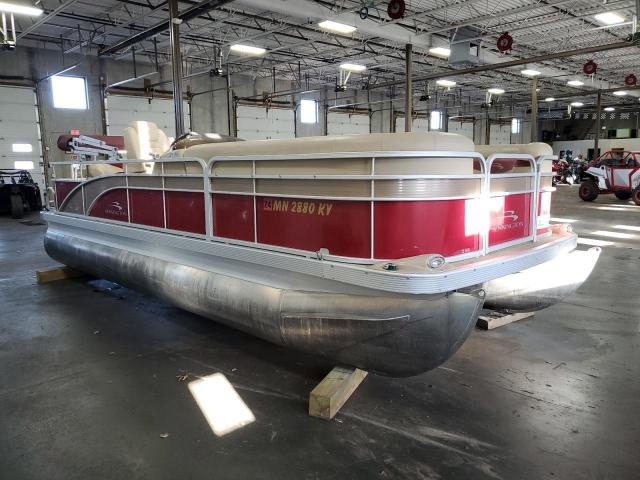  Salvage Bennington Marine 22ssrx