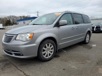  Salvage Chrysler Minivan