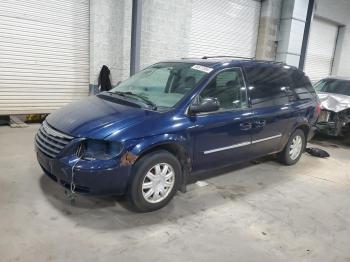  Salvage Chrysler Minivan