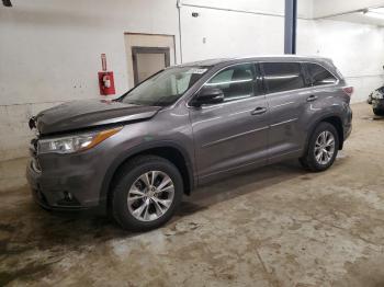  Salvage Toyota Highlander