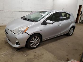  Salvage Toyota Prius