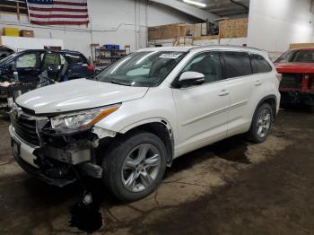  Salvage Toyota Highlander