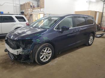  Salvage Chrysler Pacifica