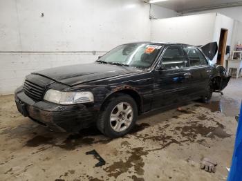  Salvage Ford Crown Vic