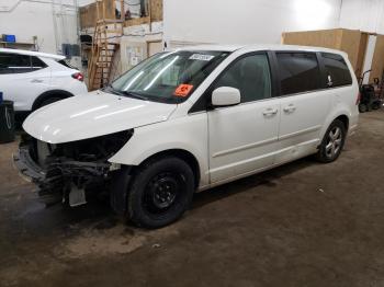  Salvage Volkswagen Routan