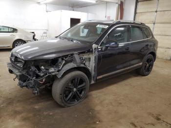  Salvage Volkswagen Touareg