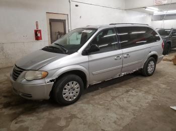  Salvage Chrysler Minivan