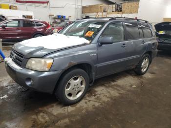  Salvage Toyota Highlander