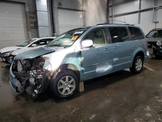  Salvage Chrysler Minivan