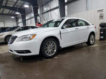  Salvage Chrysler 200