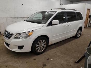  Salvage Volkswagen Routan