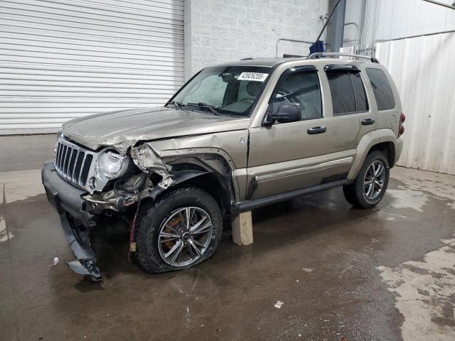  Salvage Jeep Liberty