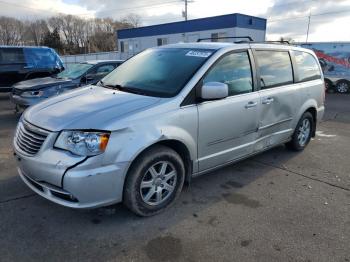  Salvage Chrysler Minivan