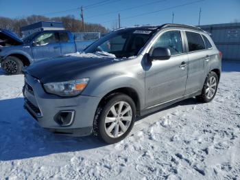  Salvage Mitsubishi Outlander