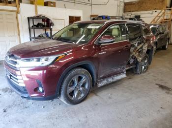  Salvage Toyota Highlander