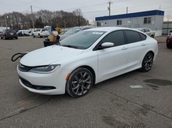  Salvage Chrysler 200