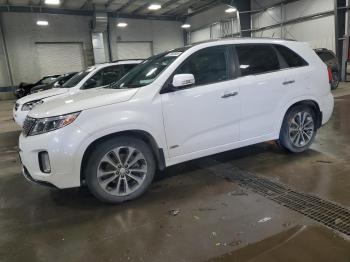  Salvage Kia Sorento