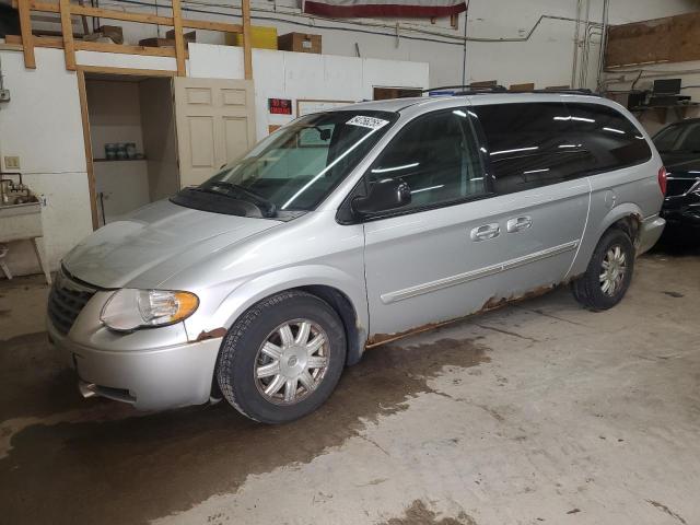  Salvage Chrysler Minivan