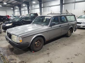  Salvage Volvo 240