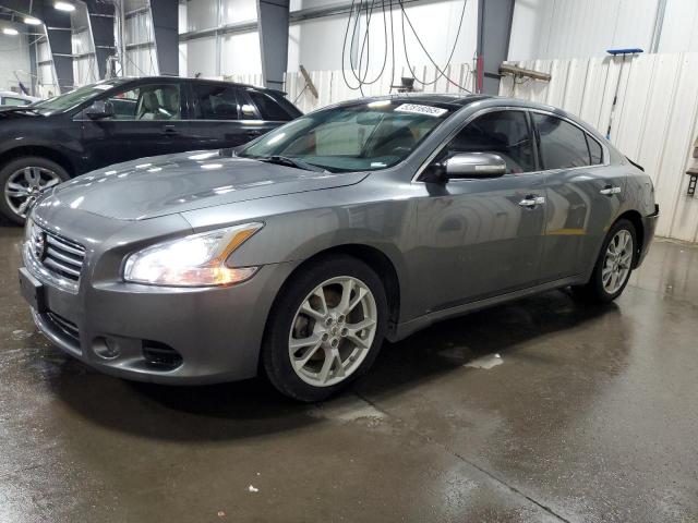  Salvage Nissan Maxima